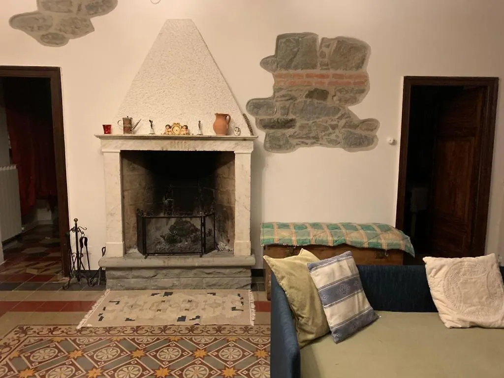 Rovaio Apartment Fivizzano